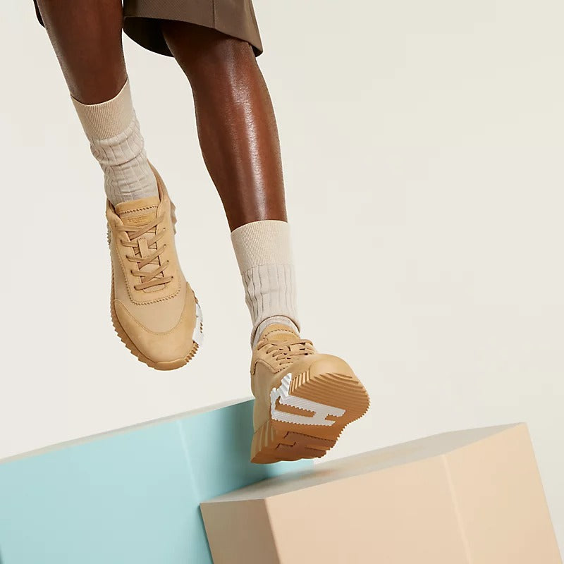 Bouncing sneaker