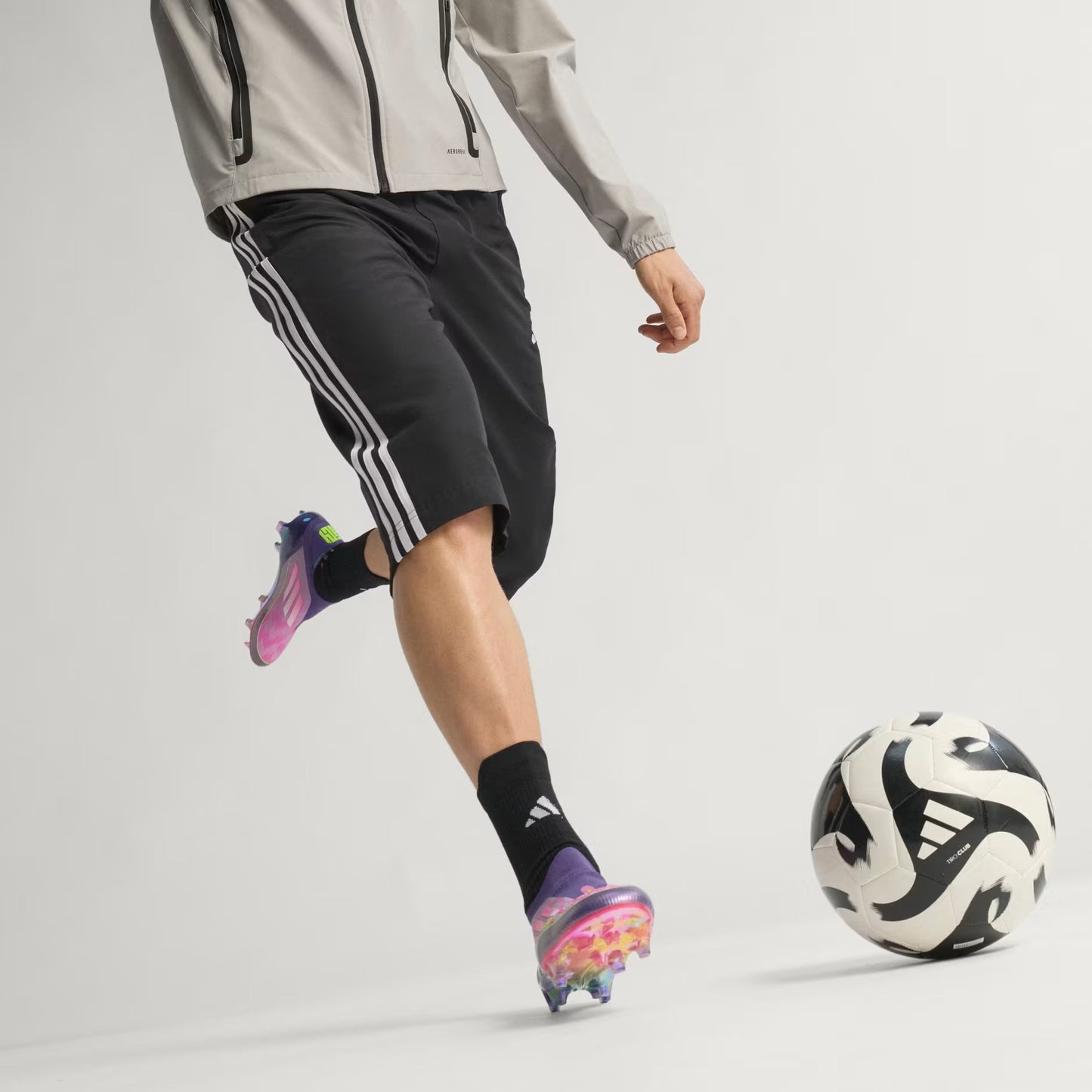 F50 Elite LY Laceless Firm Ground Boots