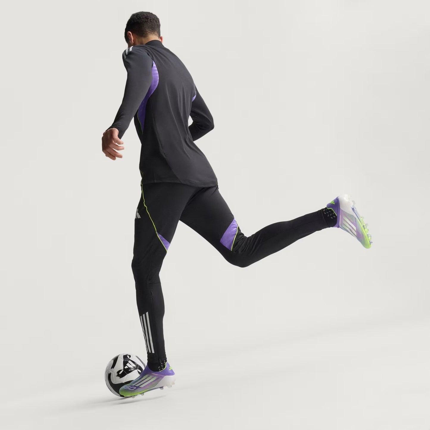 F50 Elite Laceless Firm Ground Boots
