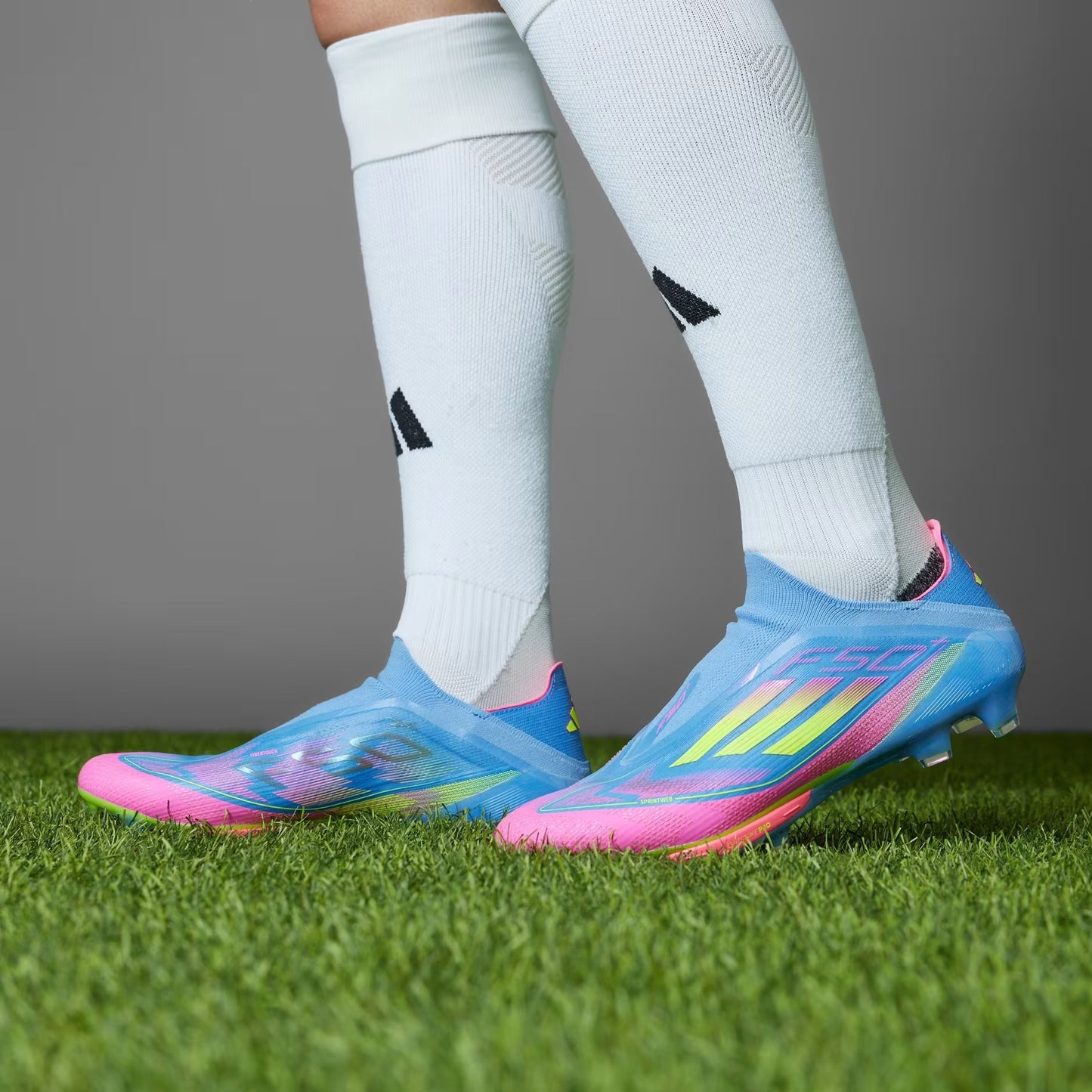 F50+ Firm Ground Boots Lucid Pink