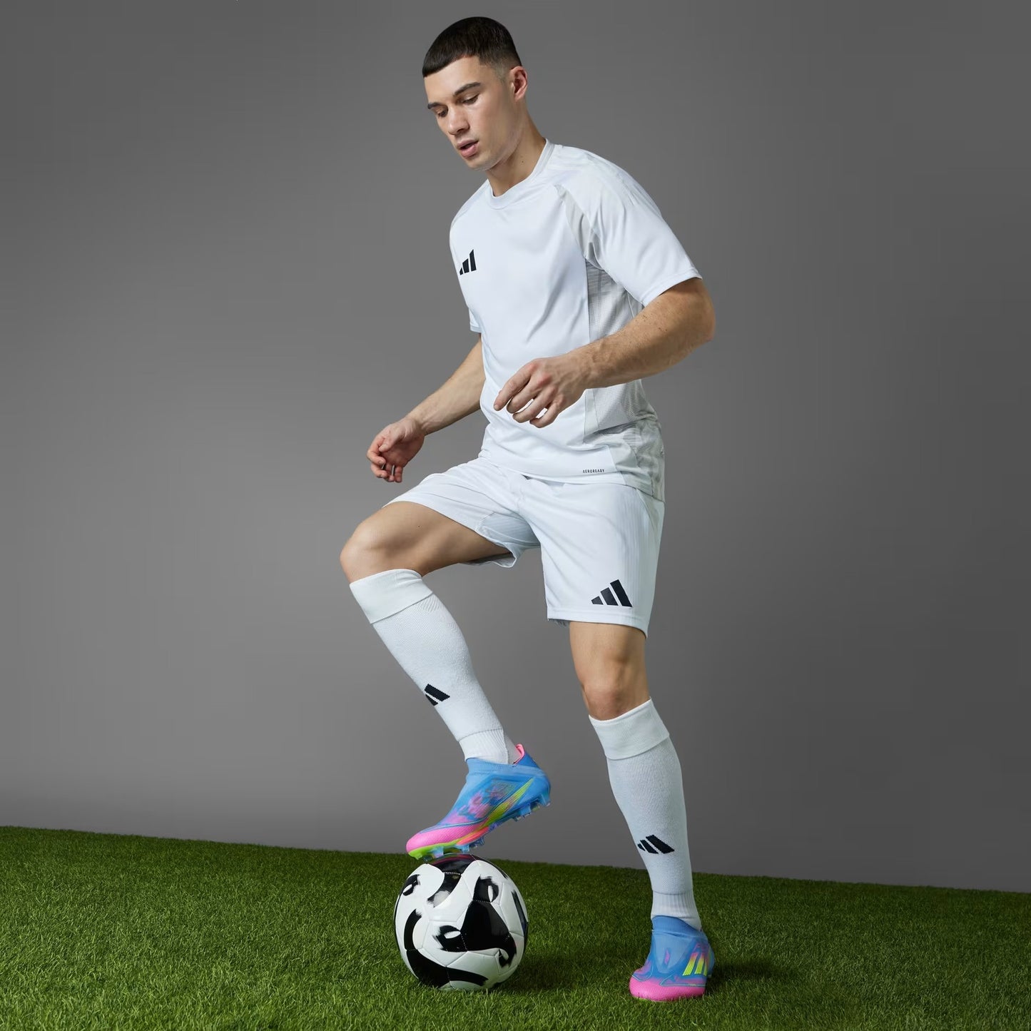 F50+ Firm Ground Boots Lucid Pink