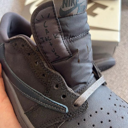 Travis Scott x Air Jordan 1 Low OG “Velvet Brown”