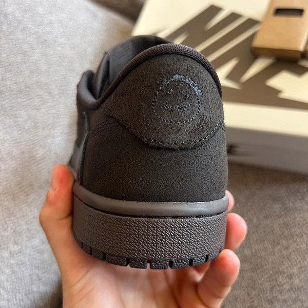 Travis Scott x Air Jordan 1 Low OG “Velvet Brown”