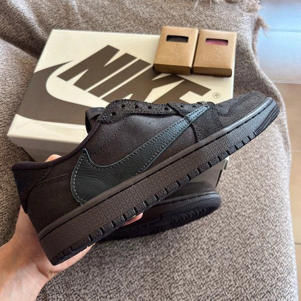 Travis Scott x Air Jordan 1 Low OG “Velvet Brown”