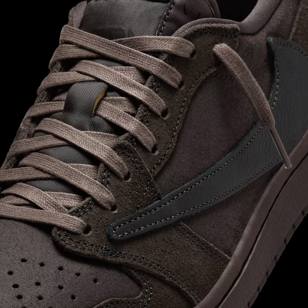 Travis Scott x Air Jordan 1 Low OG “Velvet Brown”