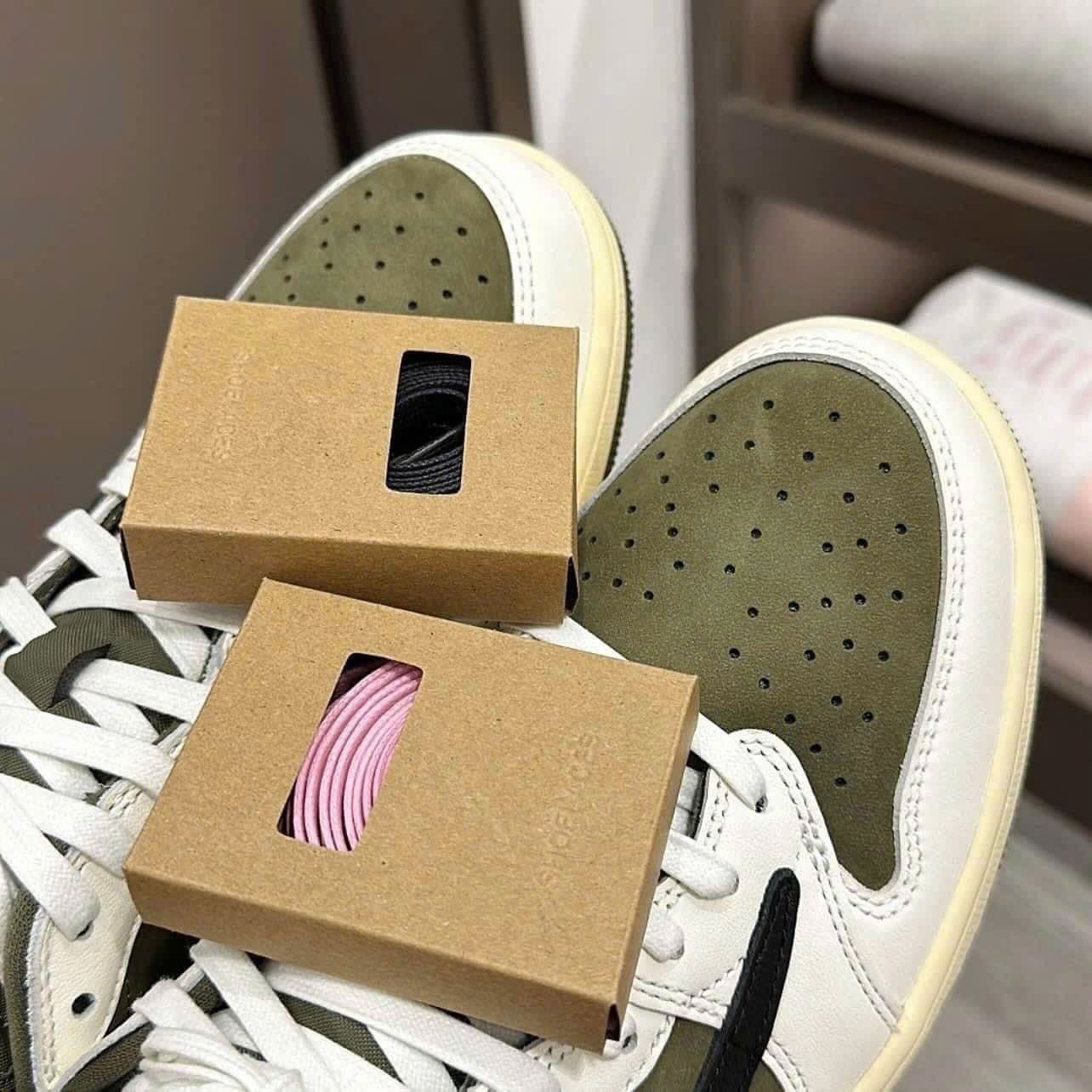 Air Jordan x Travis Scott 1 Low OG “Medium Olive”