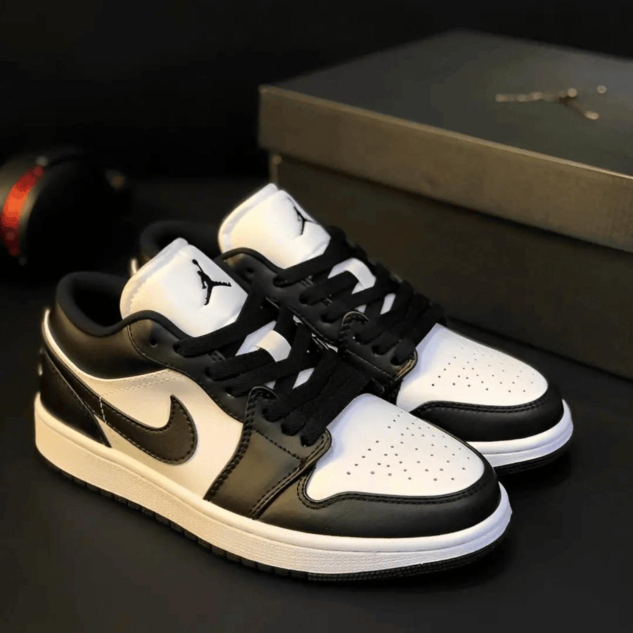 Air Jordan 1 Low ‘Panda 2023’