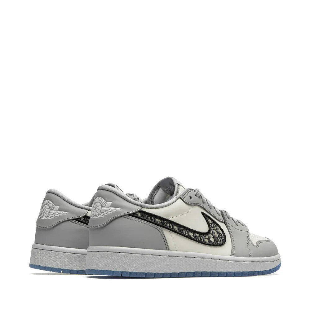 Air Jordan 1 Low x Dior Sneakers