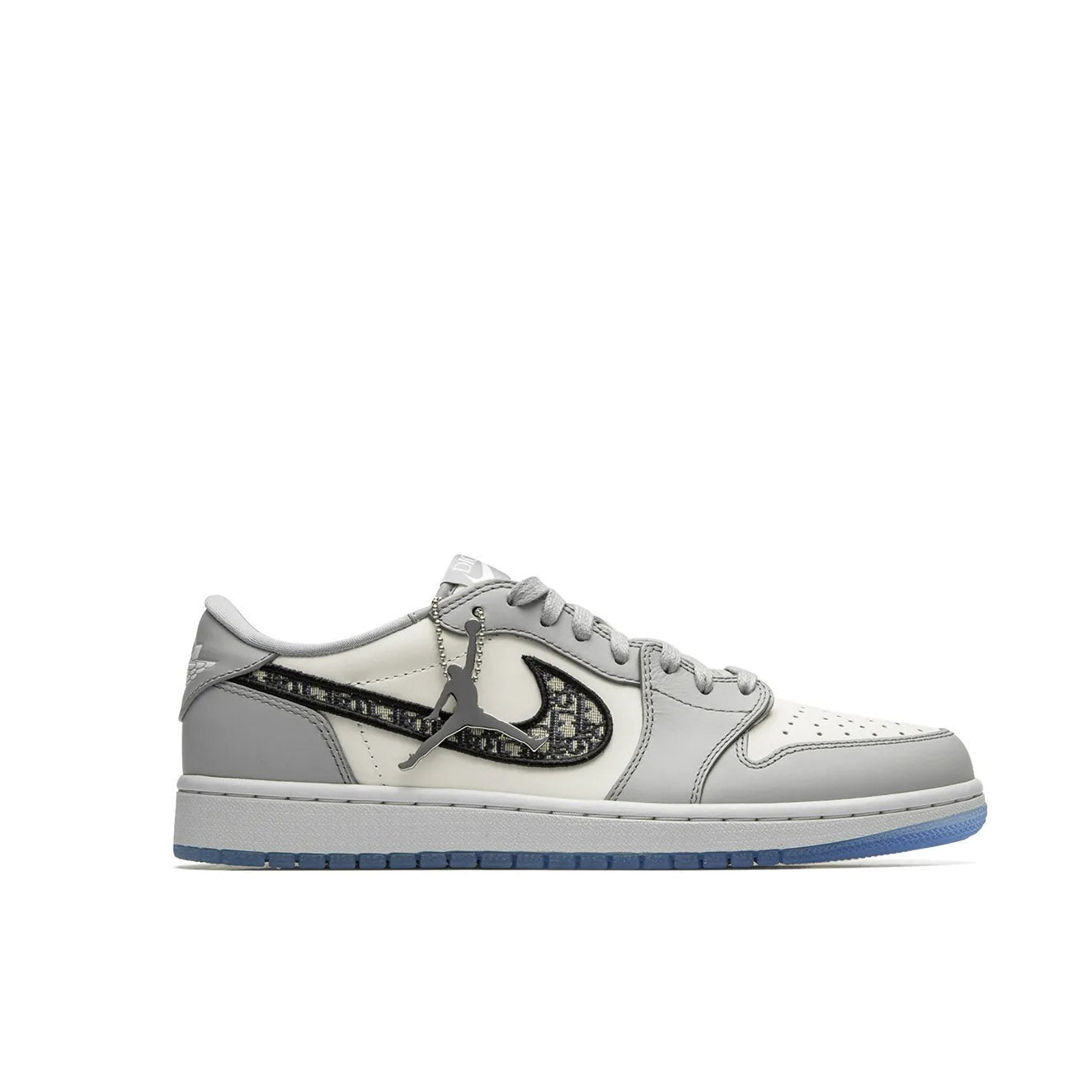 Air Jordan 1 Low x Dior Sneakers