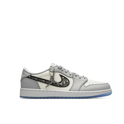 Air Jordan 1 Low x Dior Sneakers