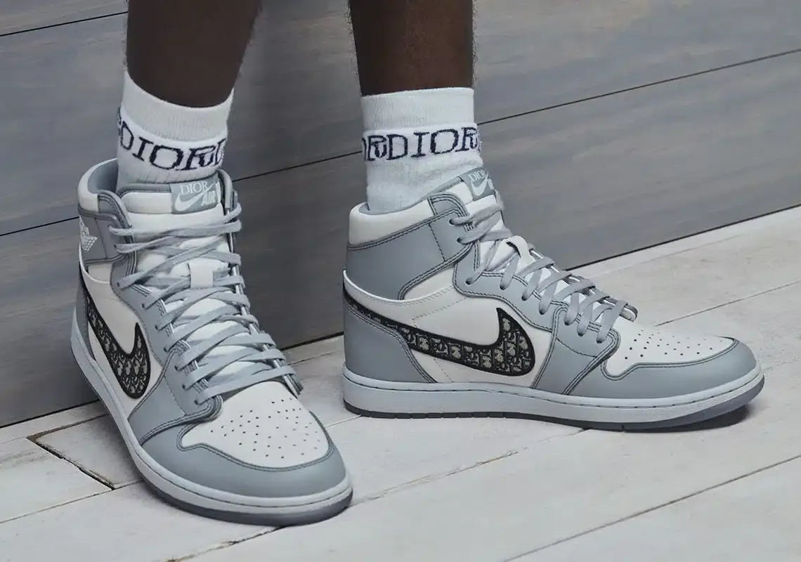 Air Jordan 1 Retro High x Dior Sneakers