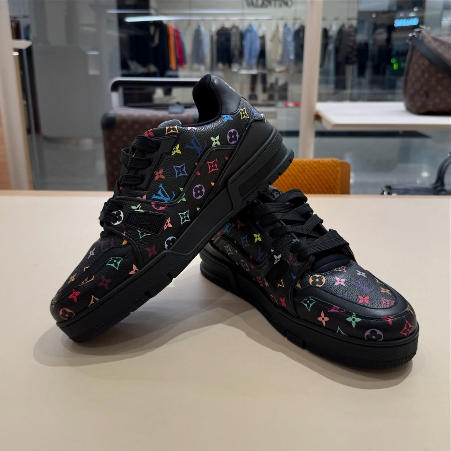 LV x TM Sneaker LV Trainer