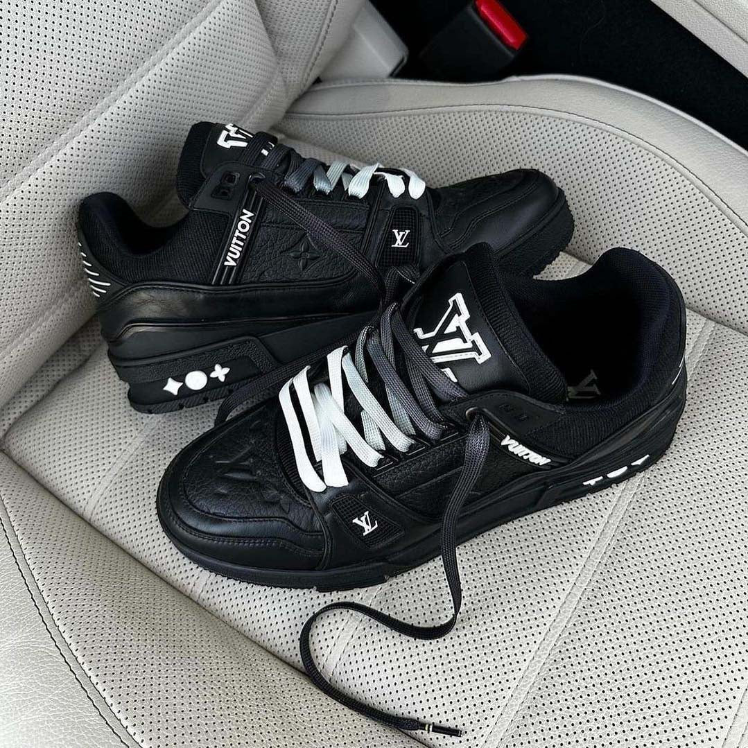 Louis Vuitton LV Trainer All Black